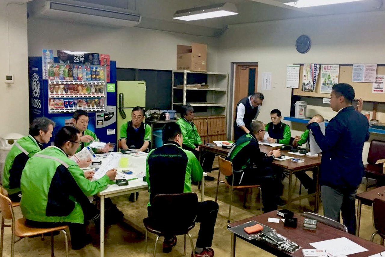 働く人を元気に!「大型トラック長距離ドライバーへの貢献度」